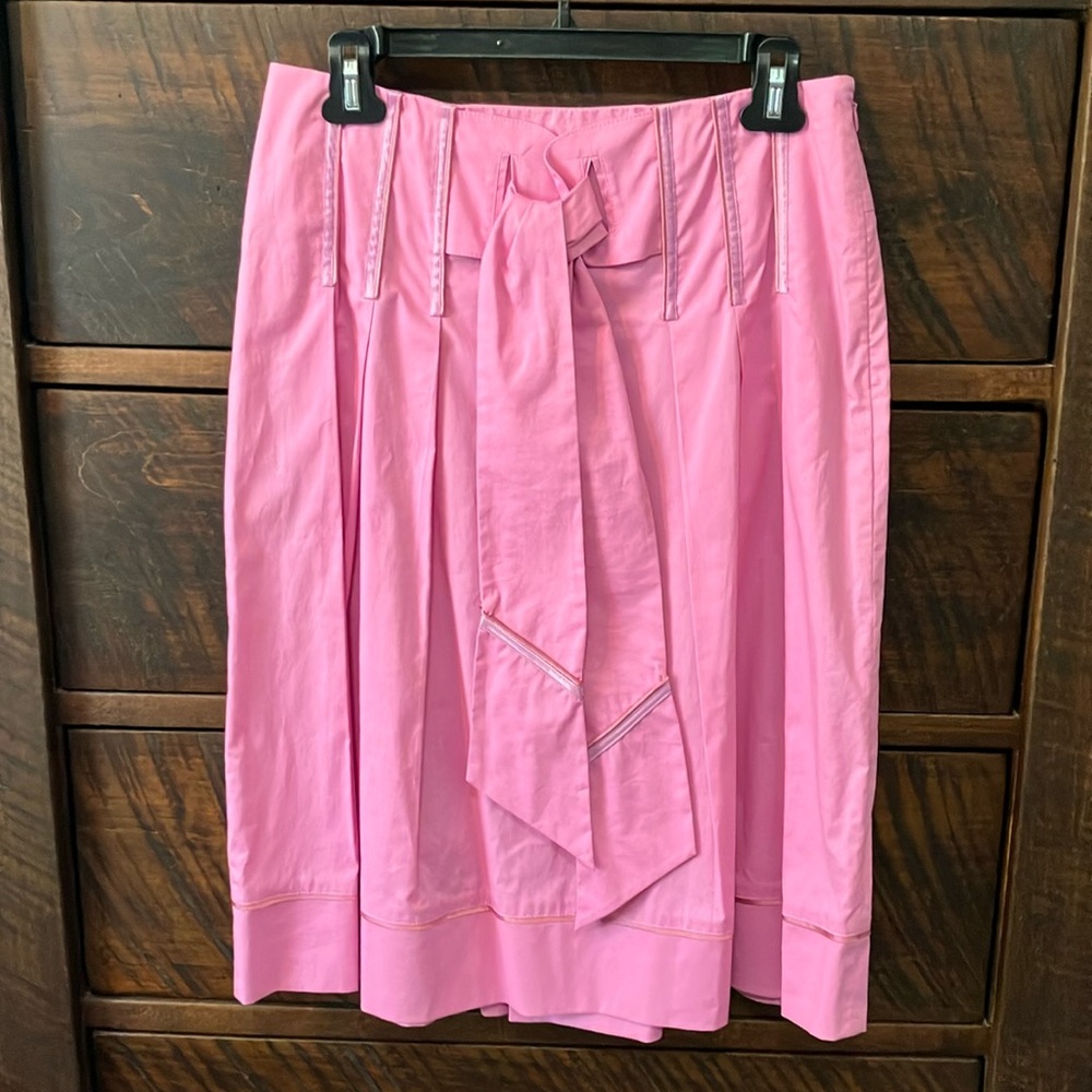 Pink pleated skirt